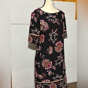 R & K Floral Black Dress size 6 like new 36” length 17” p2p